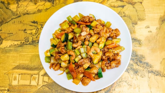 Chicken with Cashew Nuts.