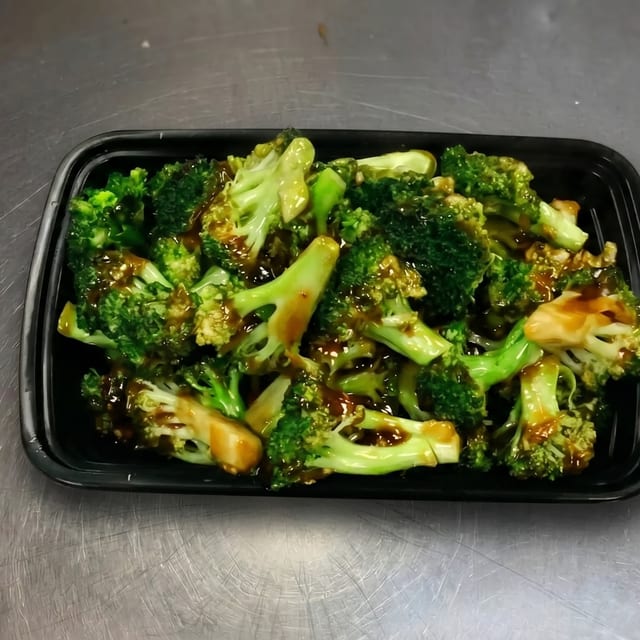 Broccoli in Hot Garlic Sauce.