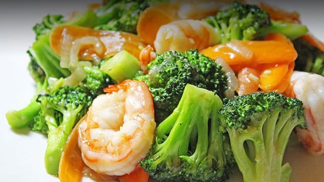 Steamed Mixed Vegetable with Shrimp.